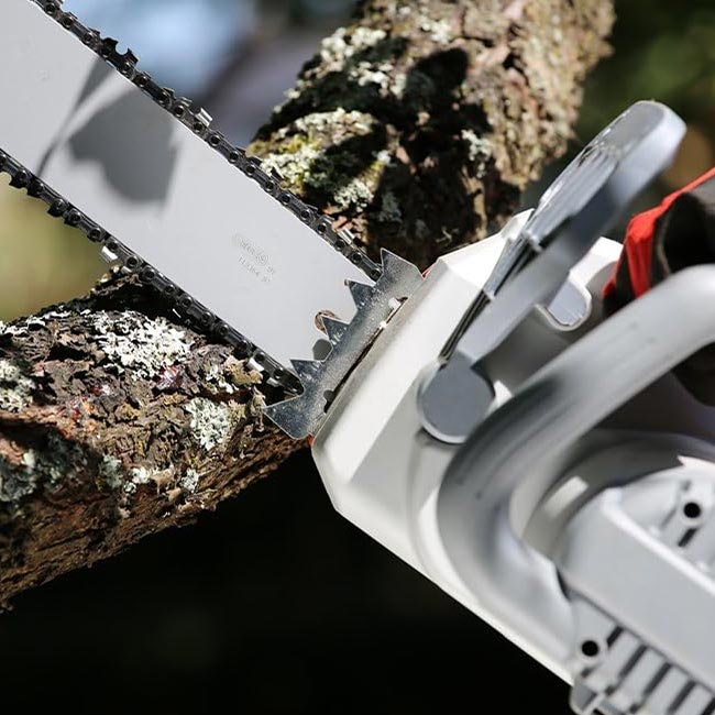 Верижен електрически трион IKRA IECS 2240TF, 2200W, шина 40.5 см » XLGarden